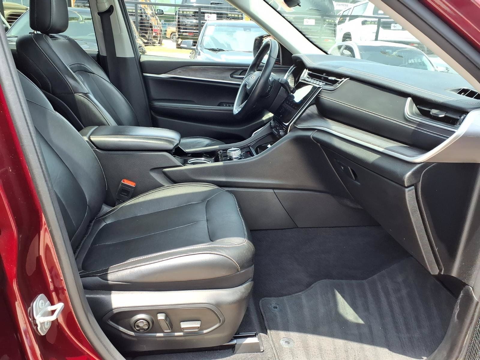 Used 2022 Jeep Grand Cherokee Limited AWD/4WD image 20