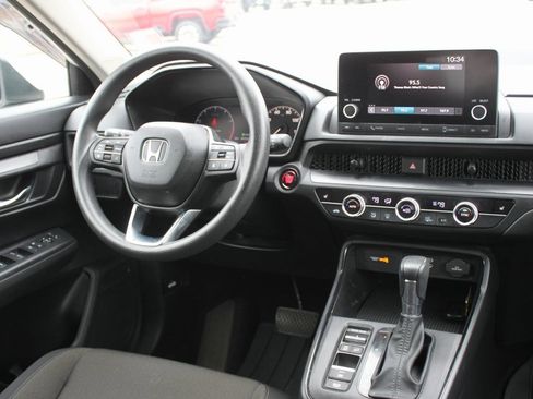 Used 2023 Honda CR-V EX image 9