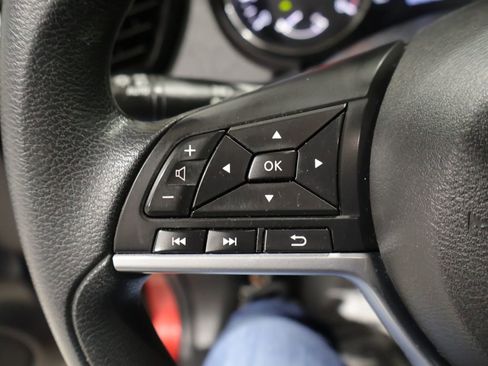 Used 2021 Nissan Rogue Sport S AWD/4WD image 32