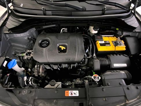 Certified 2025 Kia Soul LX w/ LX Technology Package FWD image 10