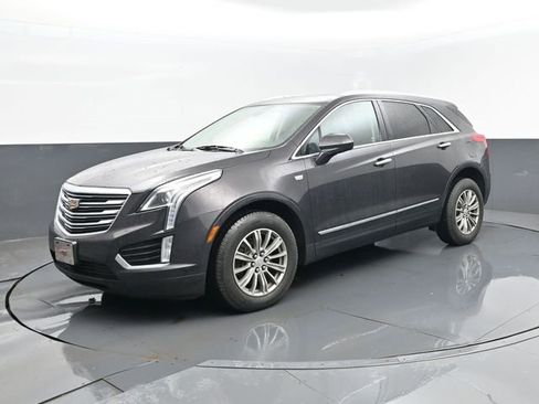 Used 2017 Cadillac XT5 Luxury w/ Driver Awareness Package image 2