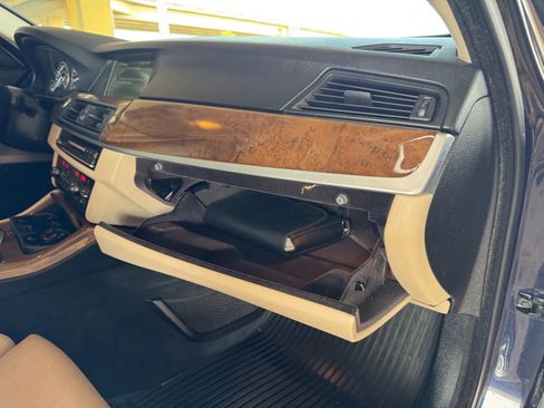 Used 2013 BMW 550i Sedan image 26