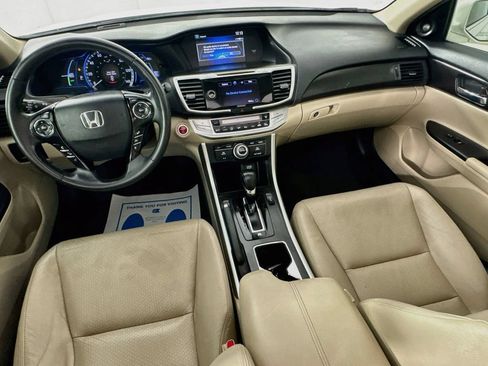 Used 2015 Honda Accord Touring image 27
