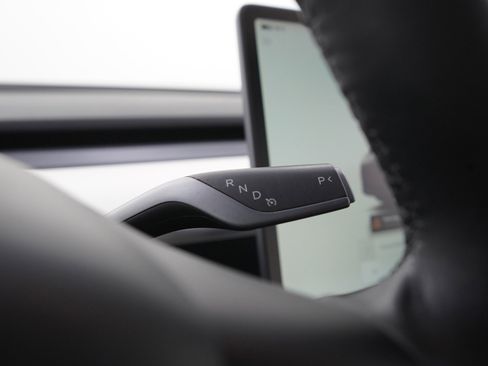 Used 2022 Tesla Model Y Performance image 23