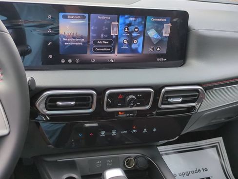 New 2026 Nissan Sentra SR w/ Floor Mat Package FWD image 16