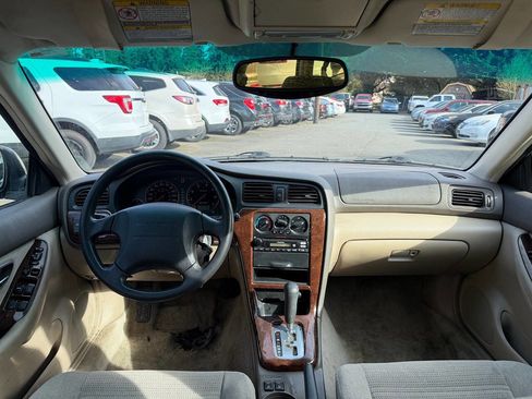 Used 2003 Subaru Outback Wagon AWD/4WD image 15