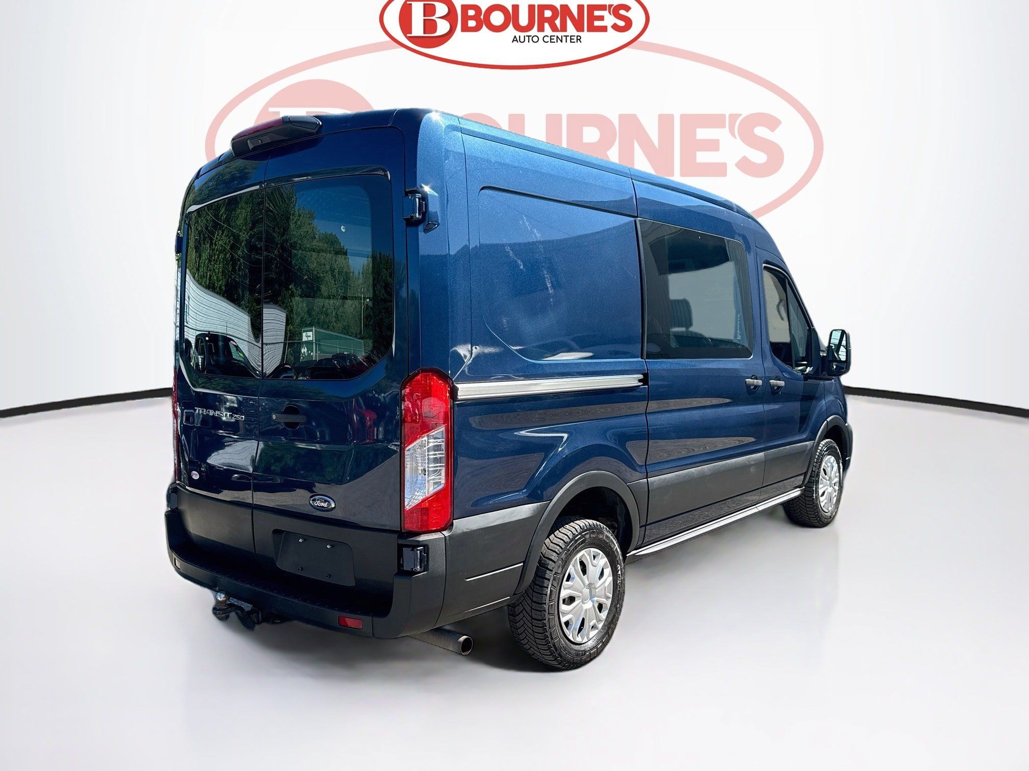 Used 2020 Ford Transit 250 Medium Roof w/ Load Area Protection Package RWD image 9