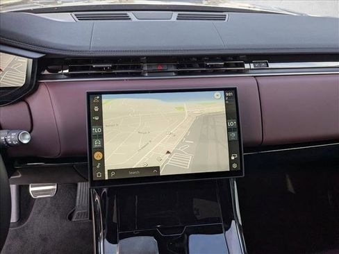 Used 2025 Land Rover Range Rover Sport Dynamic SE image 12