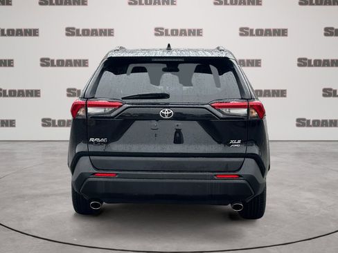 Used 2024 Toyota RAV4 XLE image 4