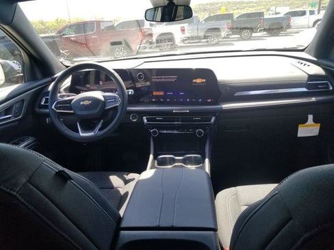 New 2026 Chevrolet Traverse LT w/ Sun and Wheel Package image 13