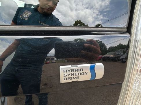 Used 2012 Toyota Prius Two FWD image 35