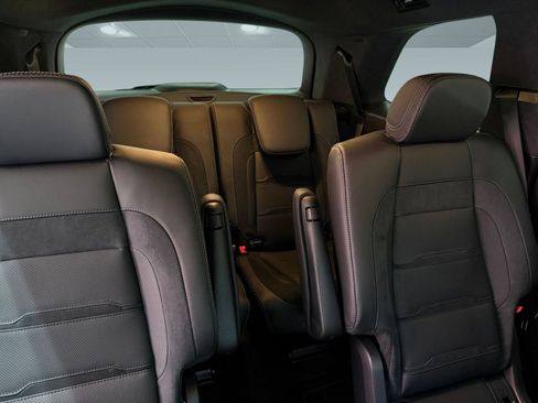 New 2026 Mercedes-Benz GLS 63 AMG 4MATIC image 24