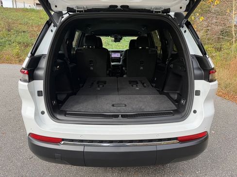 New 2025 Jeep Grand Cherokee L Limited image 20