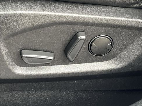 Used 2024 Ford Edge Titanium image 13