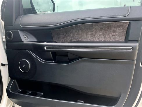 Used 2021 Ford Expedition Limited RWD image 20