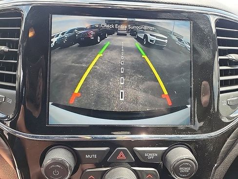 Used 2021 Jeep Grand Cherokee Laredo X image 17