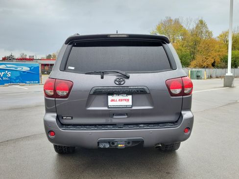 Certified 2022 Toyota Sequoia TRD Sport image 5