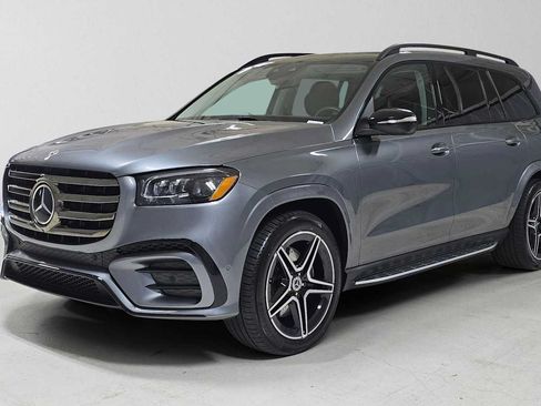 Used 2026 Mercedes-Benz GLS 450 4MATIC image 7