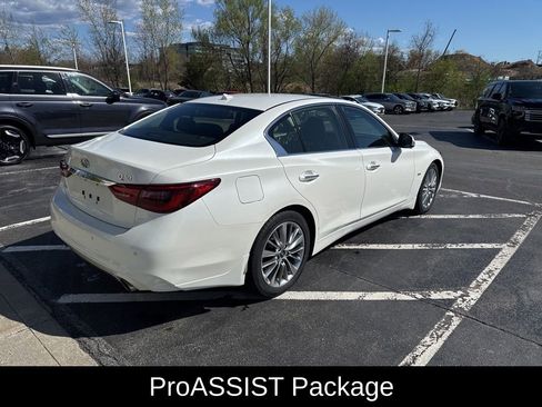 Used 2018 INFINITI Q50 Luxe w/ Essential Package (3.0T Luxe) AWD/4WD image 5