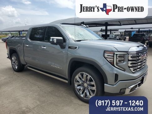 Used 2023 GMC Sierra 1500 Denali w/ Denali Reserve Package AWD/4WD image 5