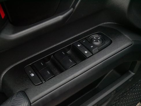 Used 2025 Toyota 4Runner SR5 AWD/4WD image 19