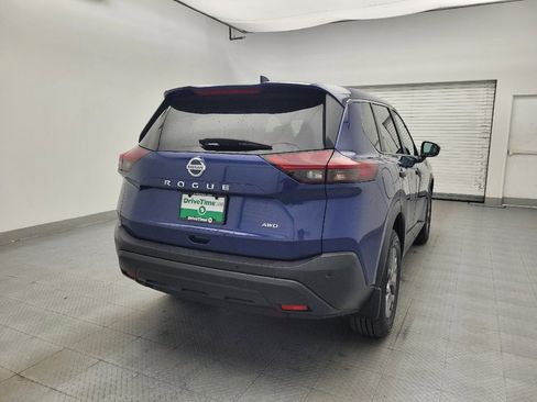 Used 2021 Nissan Rogue S AWD/4WD image 7
