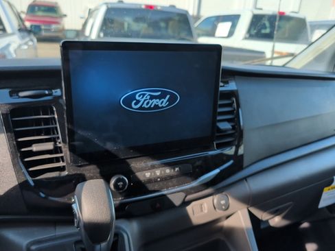 Used 2024 Ford Transit 350 XLT image 9