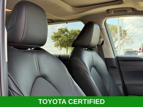 Certified 2026 Toyota Highlander XLE AWD/4WD image 28