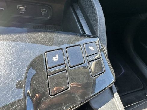 Used 2023 Kia Sportage LX image 40