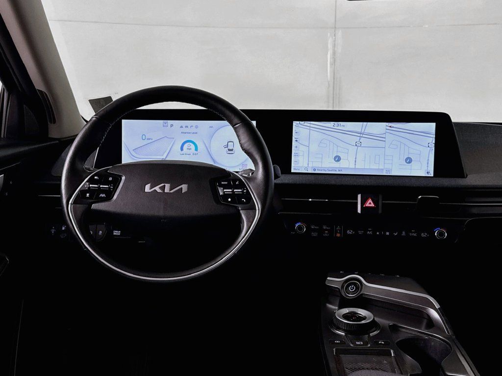 Used 2023 Kia EV6 Wind w/ Wind Technology Package AWD/4WD image 13