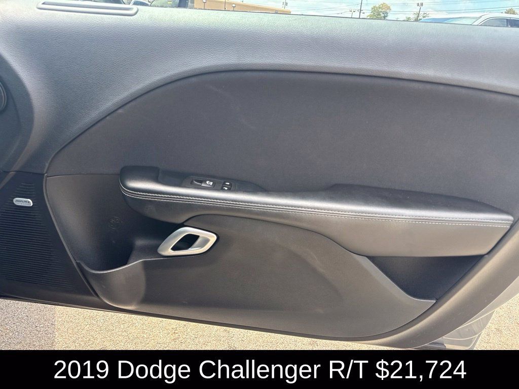 Used 2019 Dodge Challenger R/T w/ Blacktop Package RWD image 16