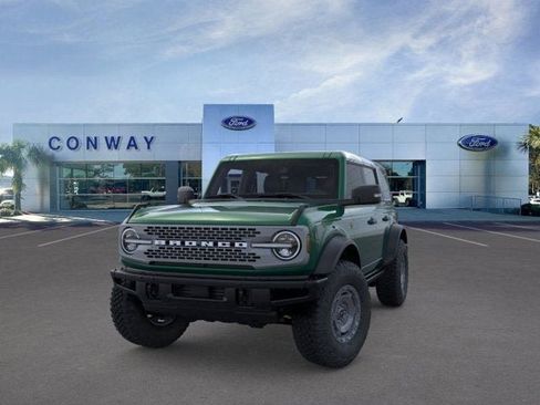 New 2025 Ford Bronco Badlands image 2