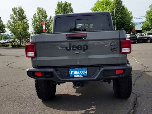 Certified 2021 Jeep Gladiator Sport AWD/4WD image 7