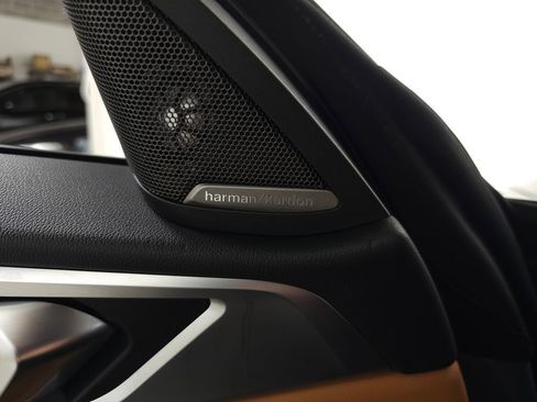 Used 2023 BMW i4 eDrive35 RWD image 17