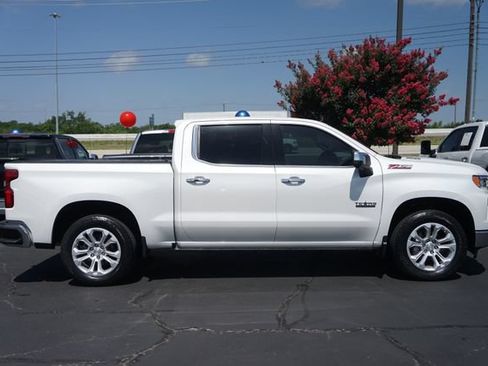 Used 2022 Chevrolet Silverado 1500 LTZ AWD/4WD image 5