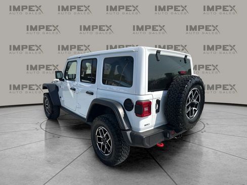 Used 2025 Jeep Wrangler Unlimited Rubicon w/ Convenience Group image 3