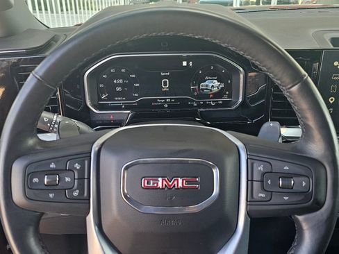 Used 2023 GMC Sierra 1500 SLT w/ SLT Premium Package AWD/4WD image 17
