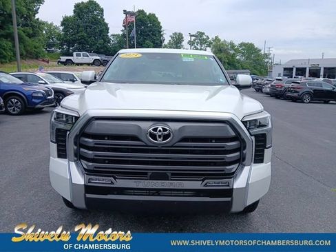Used 2023 Toyota Tundra Limited AWD/4WD image 9