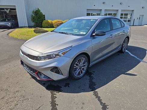 Certified 2023 Kia Forte GT-Line FWD image 9