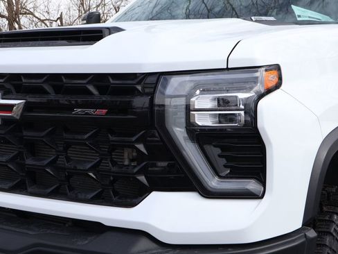 Certified 2024 Chevrolet Silverado 2500 ZR2 w/ ZR2 Bison Edition image 4