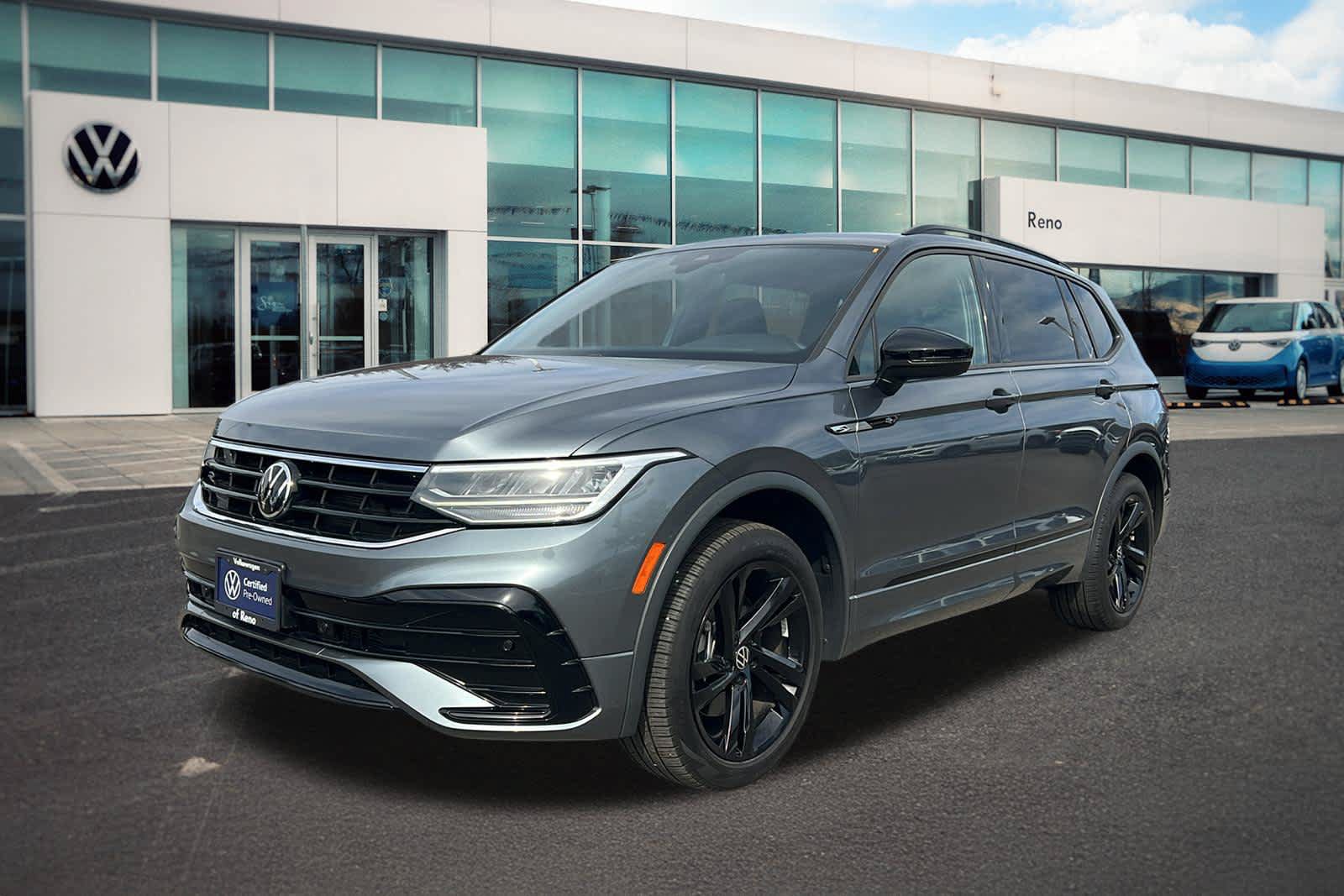 Certified 2023 Volkswagen Tiguan SE R-Line FWD image 1