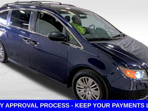 Used 2016 Honda Odyssey LX image 1