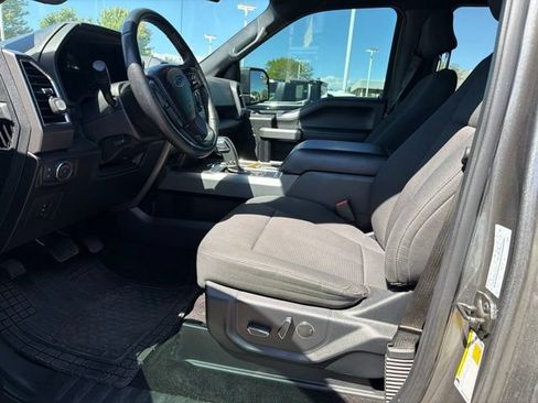 Used 2016 Ford F150 XLT w/ Equipment Group 302A Luxury AWD/4WD image 17
