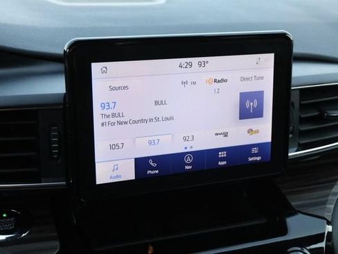 Used 2021 Ford Explorer Limited w/ Equipment Group 301A AWD/4WD image 19