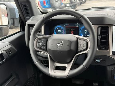 New 2025 Ford Bronco Outer Banks image 7