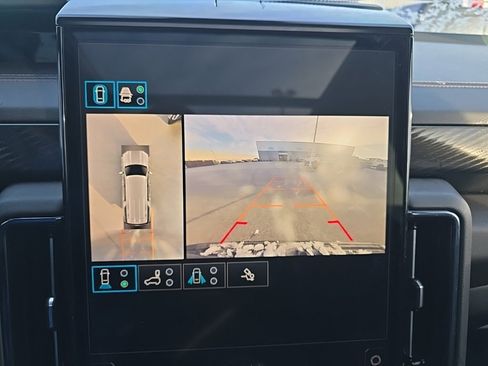 Used 2025 GMC Yukon XL AT4 w/ AT4 Premium Package image 30