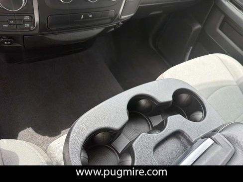 Used 2024 RAM 1500 Classic SLT AWD/4WD image 27