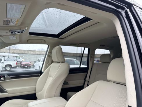 Used 2023 Lexus GX 460 Premium w/ Premium Plus Package image 20