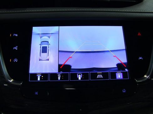 Used 2022 Cadillac XT6 Premium Luxury w/ Technology Package AWD/4WD image 12