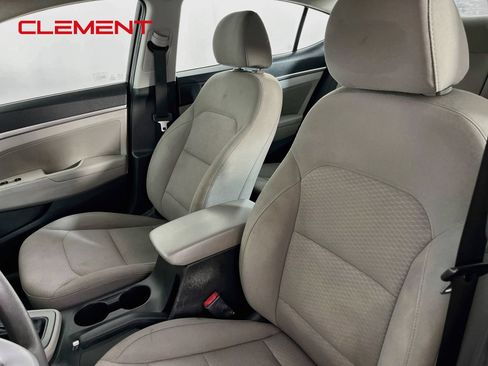 Used 2020 Hyundai Elantra SEL FWD image 26